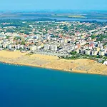Coastal Escape Flat With Common Pool Bibione