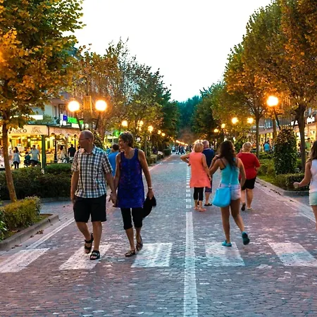 Apartman Coastal Escape Flat With Common Pool *