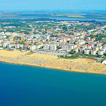 Coastal Escape Flat With Common Pool Bibione