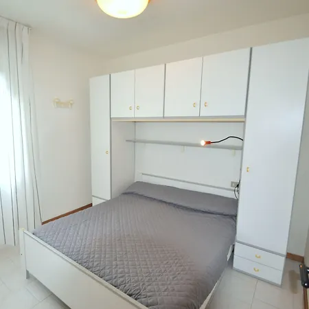 Coastal Escape Flat With Common Pool Apartment Bibione