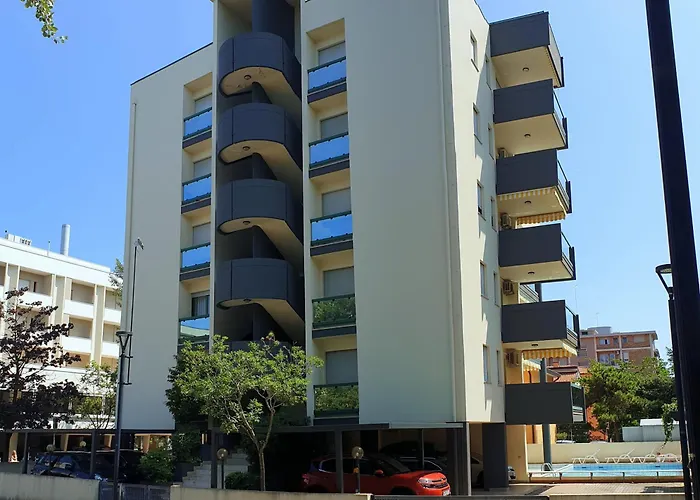 Apartament Coastal Escape Flat With Common Pool